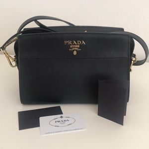 Black Prada crossbody!